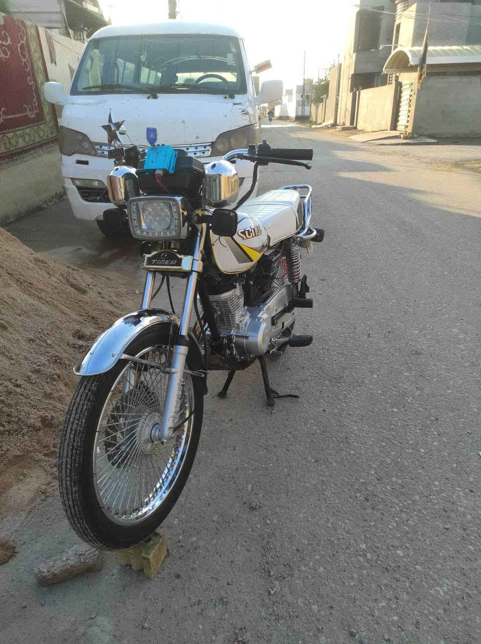 دراجة تايكر اربعة كير موديل 2023 اوراق اصولي الدراجة كفالة عامة اي نقص مابيها كبل للشارع السعر 650 وبيه مجال مكاني بابل متواجد فيس ورقمي ***********
