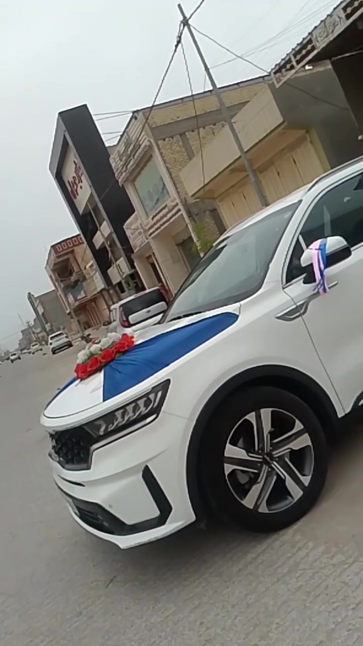 السلام عليكم تزين سيارات الأعراس باسعار مناسبة جدا وعروض وتخفيضات العنوان شارع الخليج قرب البوابة  الاتصال والاستفسار ***********
