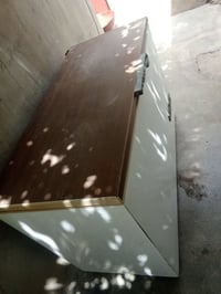 مجمده عشتار للبيع حجم 22 شرط شغل 160 شراي اتصل 07704043228