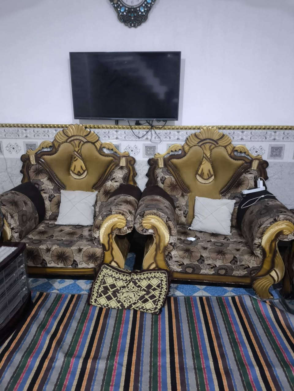 تخم عشر مقاعد ب 170 وبي مجال ***********
