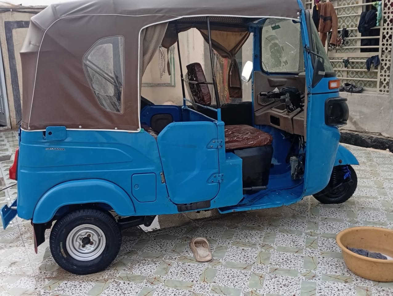 السلام عليكم تكتك بجاج للبيع موديل ٢١ جاهزه من كلشي مكاني الحمزه الغربي الشراي تتصل وبي خير ويدلل  ***********
