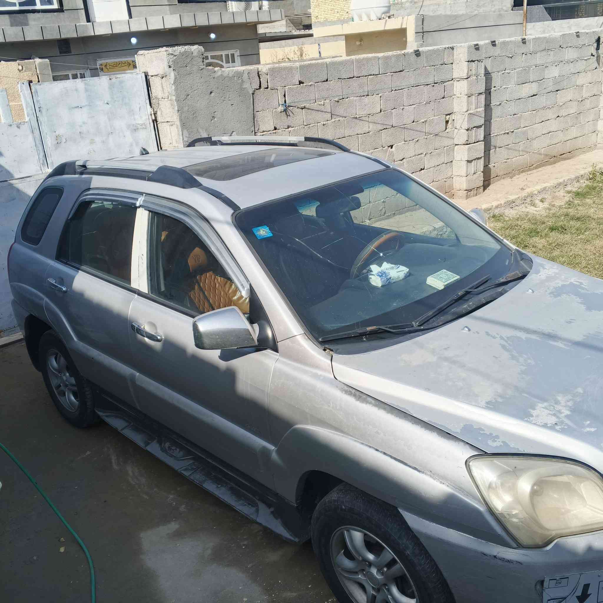 سلام عليكم 
سبورتج عشرة وارد امريكا 
مكينه 2700 تبديل جديد 
حدادية وتاير نضيفه 
تبريد شغال 
المكان واسط النعمانية 
السيارة باسمي
رقم بغداد 
السعر 88
***********
***********
