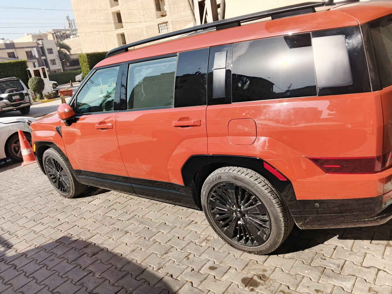 السلام عليكم للبيع
سنتافي 2024 كالگرافي فول 1/1 اعلى فئه
ولون مميز 🍊 
 
المواصفات كالگرافي :-ماشيه 10 الف فقط
سقف شامو 
اوتو بارك بالريمونت 
داتا شو 
5 كامرات 
360 درجه حساس + رادار 
كشن تدفئه + تبريد حتى المقاعد الخلفيه 
كشن Vip منفصل وفول كهرباء تحكم 
كيجات الكتروني 
ابواب برده 
سقف فتحتين 
صندوق كهرباء 
ويل كب كبير مال كالكرافي
داخل متغير اللوان 12 لون 
2 مكان شاحن وايرليس
كشن ذاكره ميموري خزن 
نظام صوتي سماعات BOSE
مري شفط 
داخل ابيض 

وبعد بيها هواي مواصفات 
الصبغ بونيد وتبديل قبق جنطه ايرباك دركه فقط
 والسياره بدون نواقص 
جاهزه من كل النواحي 
السياره رقم بغداد شبه مميز
المكان بغداد 📍
للتواصل☎️
***********
