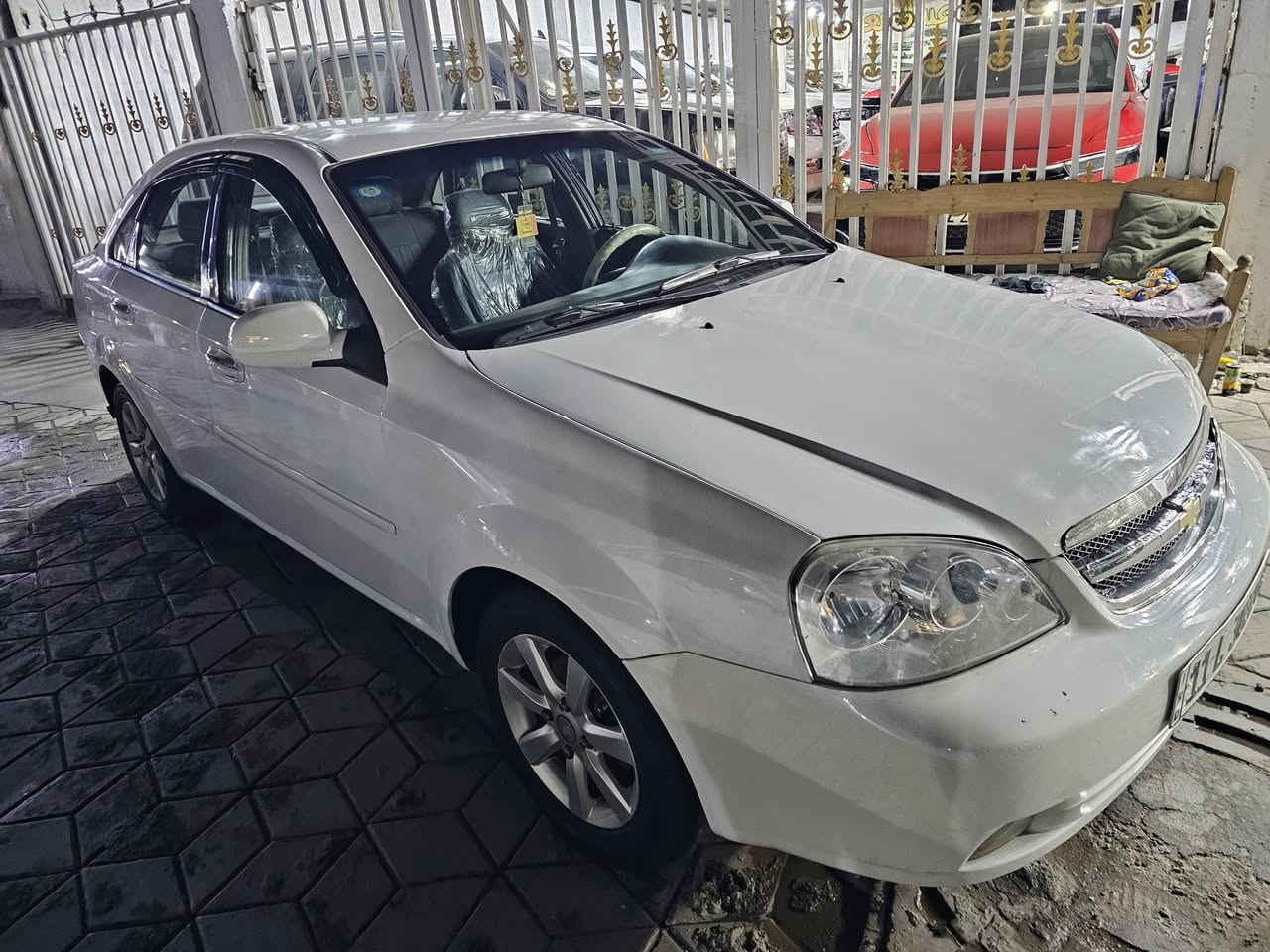 السلام عليكم
اوبترا 2012 رقم بغداد الدولي بااسمي 
ماشيه 188 km 
سياره جاهزه من كلشي 
صبغ قطعتين وربع جاملغ خلفي
كير محرك حداديه تبريد كهربائيات جيده
مكاني بغداد الجديدة
 للاستفسار ***********
السعر اتصل واني خادم
