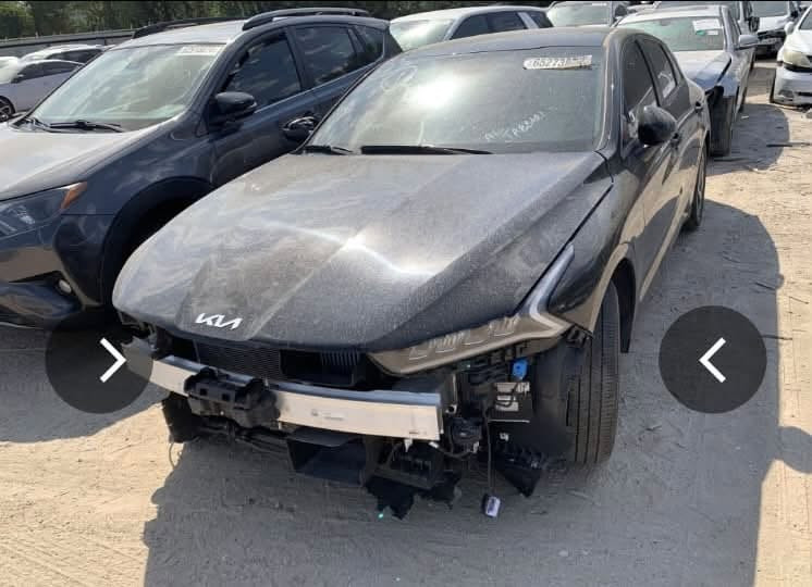 بيع مستعجل
K5 موديل ٢٠٢٣ (بدون رقم) وارد امريكي
(LT2) مكينة ١٦٠٠ تيربو
حادثها جاملغ وباب ومبدلات بجمها كبس
التصليح فقط بالدوسة والباب الخلفي
مواصفاتها معروفة ومبين كلشي بالصور قبل التصليح وبعده 
سعرها ١٣٨
المكان بغداد _ *********** وات ساب
