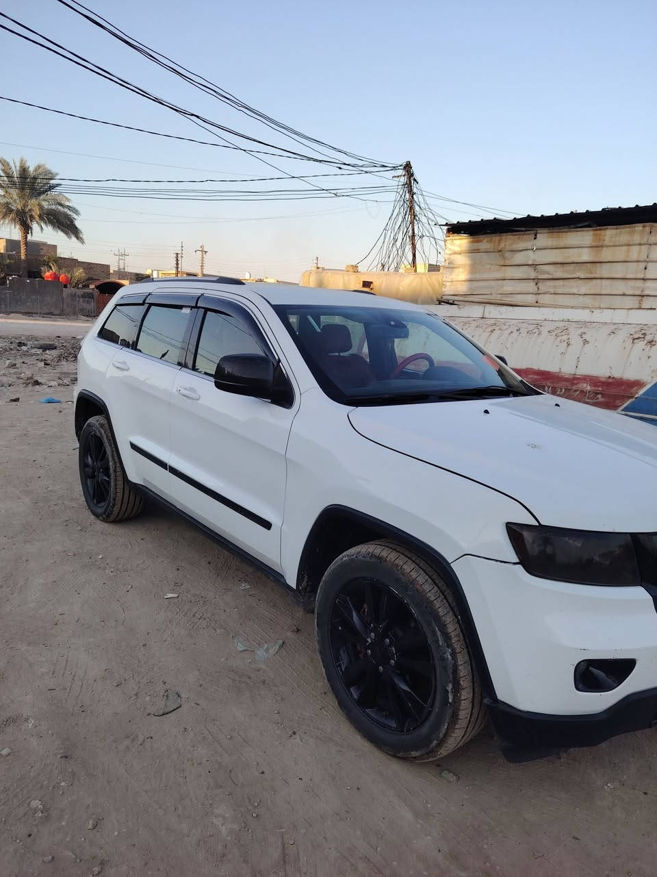 سلام عليكم
رمضان كريم ان شاء الله
جيب شيروكي موديل ١٣
مصبوغه وبيه ضربه خلفيه وبابين
ترايهه زيرو مكينه مال اوبما ٢٢  السياره جديده وحلوه وترايهه يخبل تبريد تدفئه رقم كربلاء للاستفسار الاتصال على *********** مكان السياره بابل
