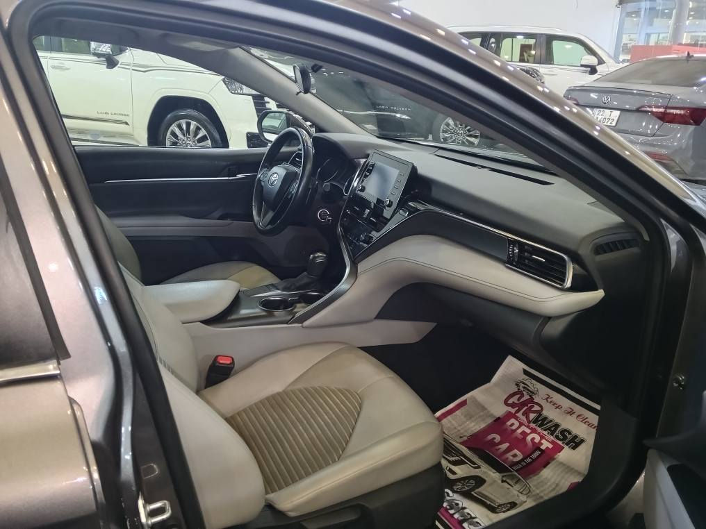 تويوتا كامري موديل 23 مواصفات سياره se سياره كلش حلوه وجاهزه وجديده أي نقص ماكو حادث السيارة 4قطع صبغ بدون دواخل أربك استيرن فقط مرقم كامل مكان السياره في اربيل لتواصل عبر الرقم التالي *********** أربيل, العراق
