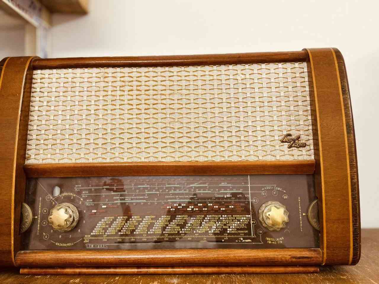 غراض للبيع يوجد توصيل ***********
