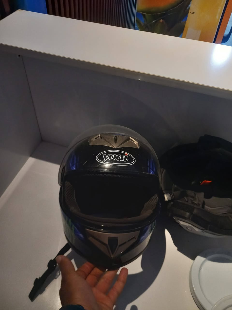 خوذه عدد 2 للبيع سعر الوحده 25 الف وات ساب ***********
