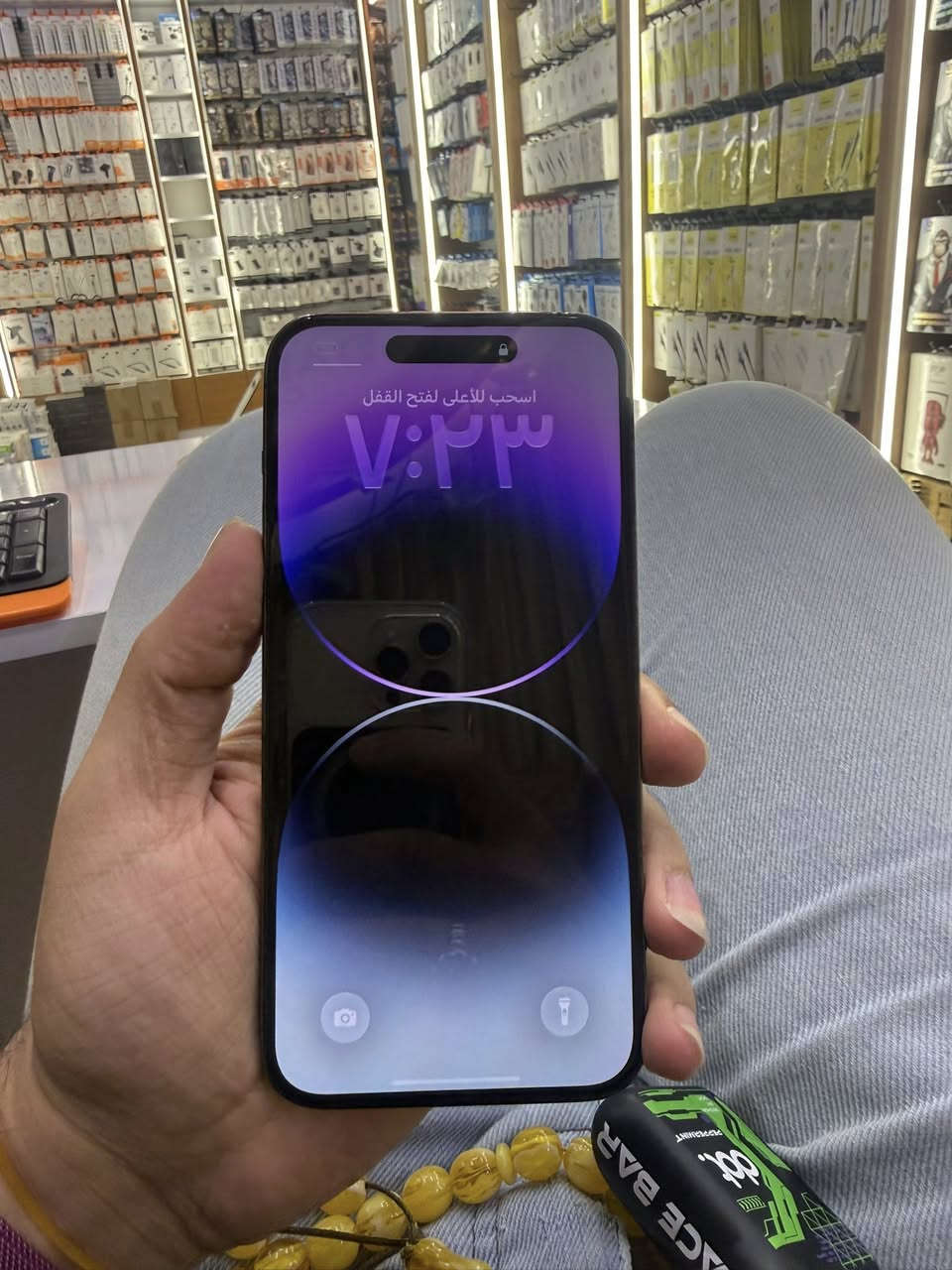 سلام عليكم 14 pro max الجهاز نضيف بلادي ممبدل بي ايشي 256 بطاريه 87 امريكي  كوله شغل تجي تفحص و بيك خير و تدلل السعر 800 الجهاز موجود ب شارع الربيعي ***********
