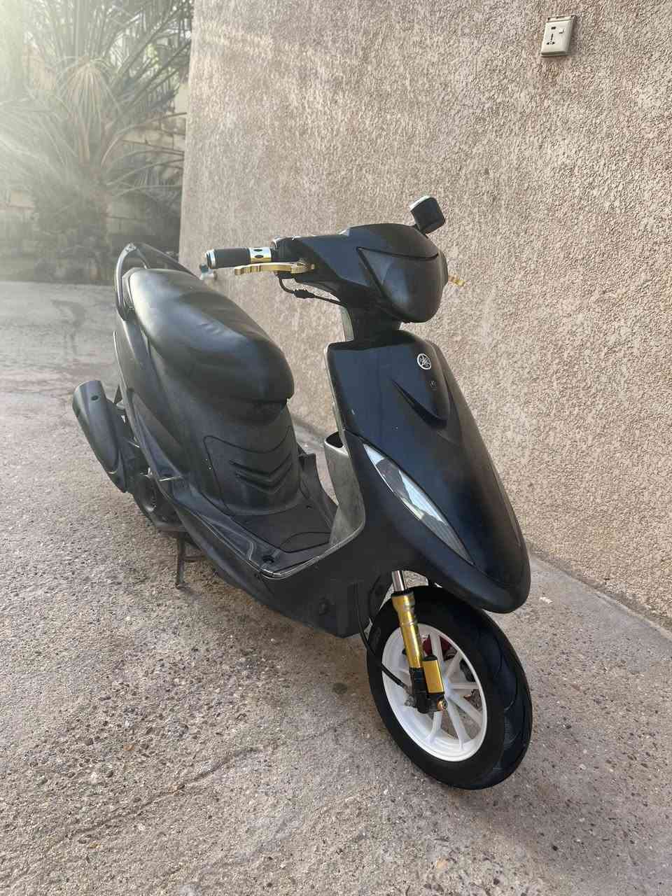 السلام عليكم ماكس عدله ياباني للبيع دراجه رمبه كفاله عامه كهربائيات كله شغاله دراجه بوشه 49 بلاديه بيه شلعه ومعدل تخبل كفراته الاصليه مختمه دراجه ختم واحد ويه المكينه بريكات امامي وخلفي شغالات دراجه ملاح ونضافه تخبل مكينه خرسه ماتنسمع مابيه لا نضوح ولا تنقيص ولا تبخير بيه ويل نجمه الاصلي وتخم تايرات جدد كله كامله مابيه اي نقص شغاله بكل وقت نص نكره وتخبل نعومته العنوان البصرة التنومه والسعر خاص وانا بخدمت الشراي رقم الهاتف للتواصل ***********
