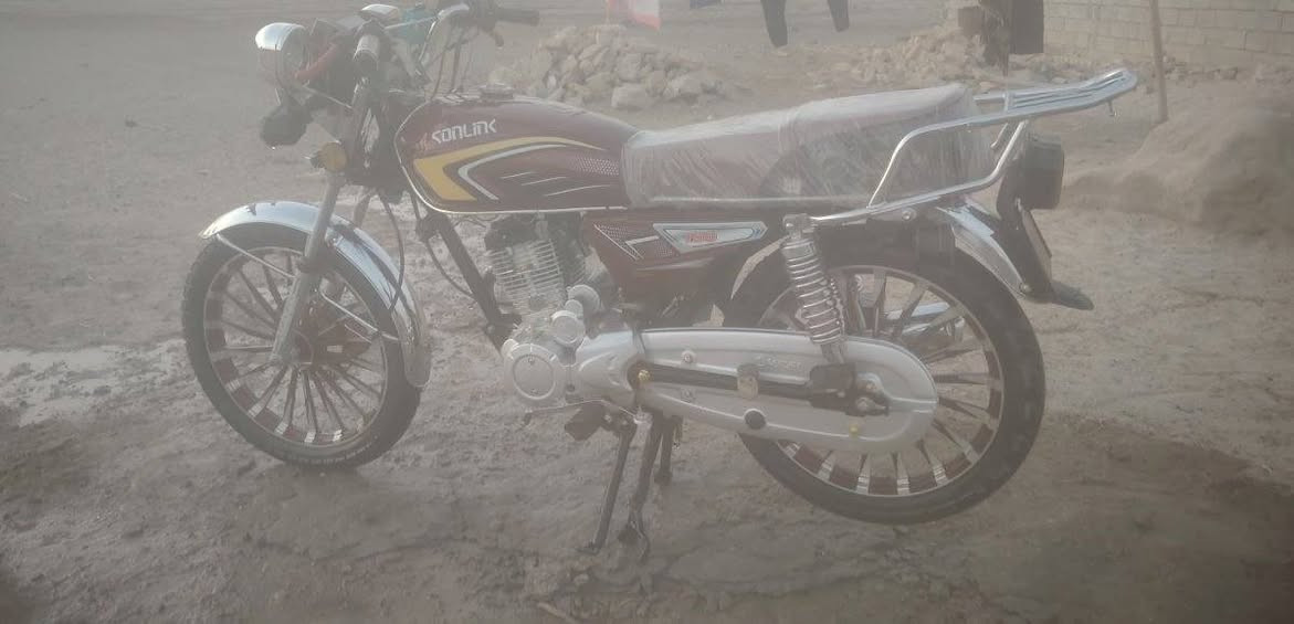 داجه للبيع سيفان 24طالعه ب25مكفوله كفاله عامه من كلشي شلعه تشك لكاع ب800وبيه مجال وذا كو مراوس بستوته كلك راوس بس حسب نضافه 
‏***********‏هاذه رقمي وخاص موجود
