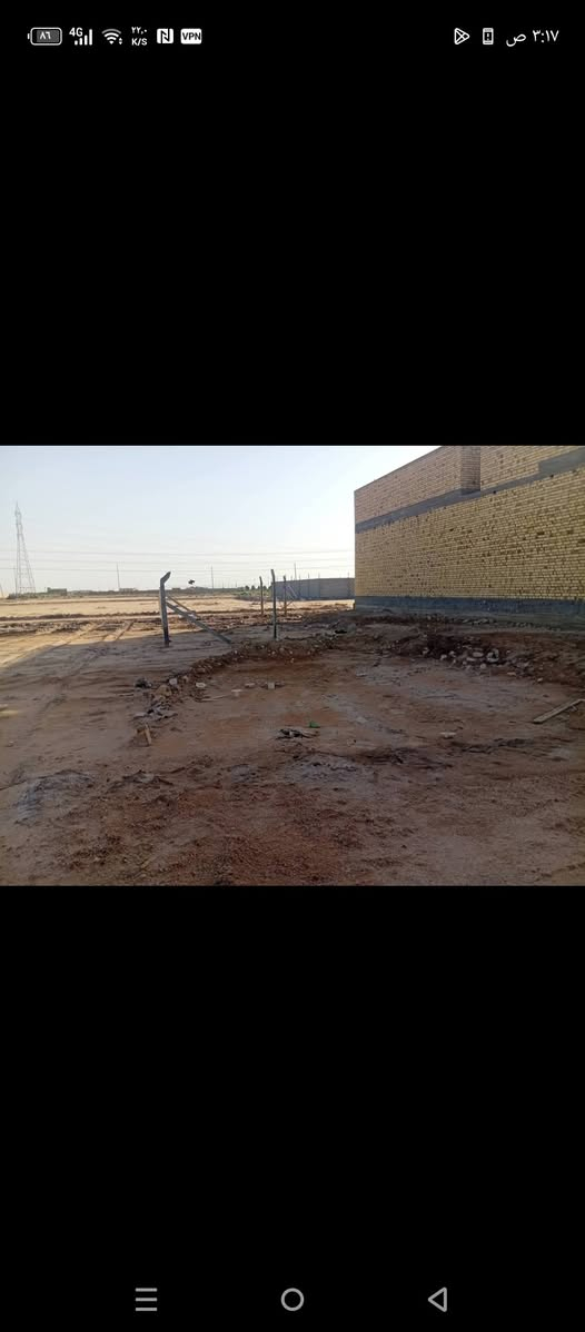 سلام عليكم عندي قطعه مساحه 200 بحي الجوادين نزله ذانيه بشارع حسن نصر الله ماي كهرباء        قطعه  عله شارعين نتصل ‏‪***********‬‏

