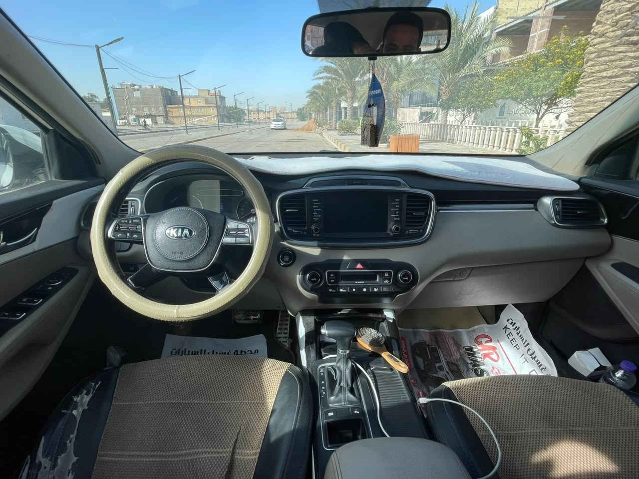 السلام عليكم سورنتو 2019 ماشيه  خليجي 160الف رقم بغداد كفاله عامه بالصور لاتكحيل بارد شبر بطرف البنيد بالسياره 
مواصفات سياره
حساسات اماميه خلفيه
محرك 6 سلندر
بردات خلفيه بلادي
اريل نفكيشن GPS9
4 وضعيات قياده سمارت ايكو سبورت نورمل 
كشنات كهربائيه
مكان السياره النجف الاشرف
السعر 255وبيها مجال
ملاحضه السياره اني جانيها مشتريها زيرو مو بياع شره ومرتب بيها هاتف -***********.بدون مراوس
