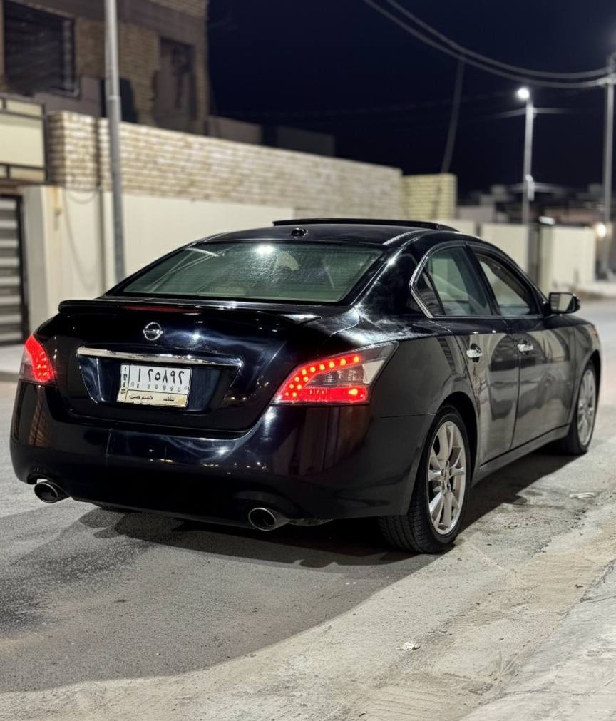 السلام عليكم
نيسان مكسيما 2014 وارد امريكي
محرك 6سلندر 3500 
فول مواصفات 
بصمة
بانوراما
كشنات جلد 
مقاعد كهرباء تدفئة تبريد 
مقاعد ميموري
دخول ترحيبي وخروج 
والباقي معروفات 
محرك وكير مكفول
تبريد ثلج 
سيارة نشطة وخير من الله 
ماشية 150 الف
حادثها جاملغ خلفي وجنطه بدون دواخل وبيها طخات ابيعك حزام
رقم السيارة نجف ومكانها نجف
السعر ٧٨ ورقه وبي مجال بسيط
الاستفسار على رقم ***********
او على الواتساب ***********
