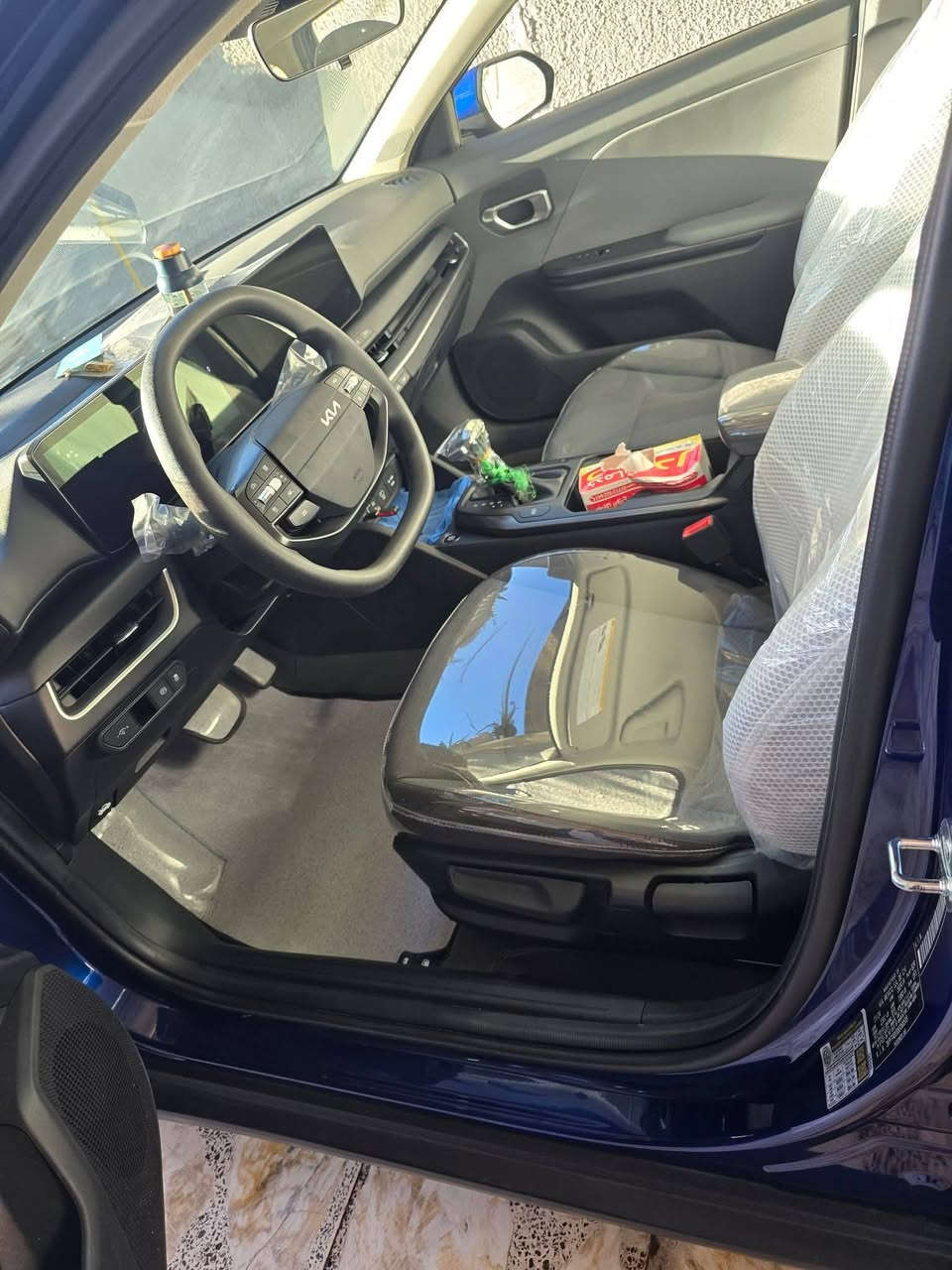 ⁦2025⁩ كي فور وارد أمريكي
السلام عليكم ورحمة الله وبركاته.
كي فور K4 2025 للبيع فقط.
وارد أمريكي 
حادث مرفق بالصور
 بدون ايرباك وبدون تبديل اي قطعه 
ماشية 19 الف ميل .
رقم بغداد وباسمي 

المواصفات : 
بصمة / هندبريك دكمة / لايت LED 
/ مكينة 2000 دوش / شاشة كبيرة متصلة ديجتال 
/ اوتو هولد / LED امامي وخلفي / قيادة ذاتية /
 كامرة دوارة / رادار تعديل مسار / اوتو بريك / رادار جانبي / مود درايف / تحكم ستيرن / كروس سرعة
 /مانع انزلاق / كار بلي
دوشمة عامة 
السعر 183 $
مكاني الشعلة
للإستفسار  :***********
