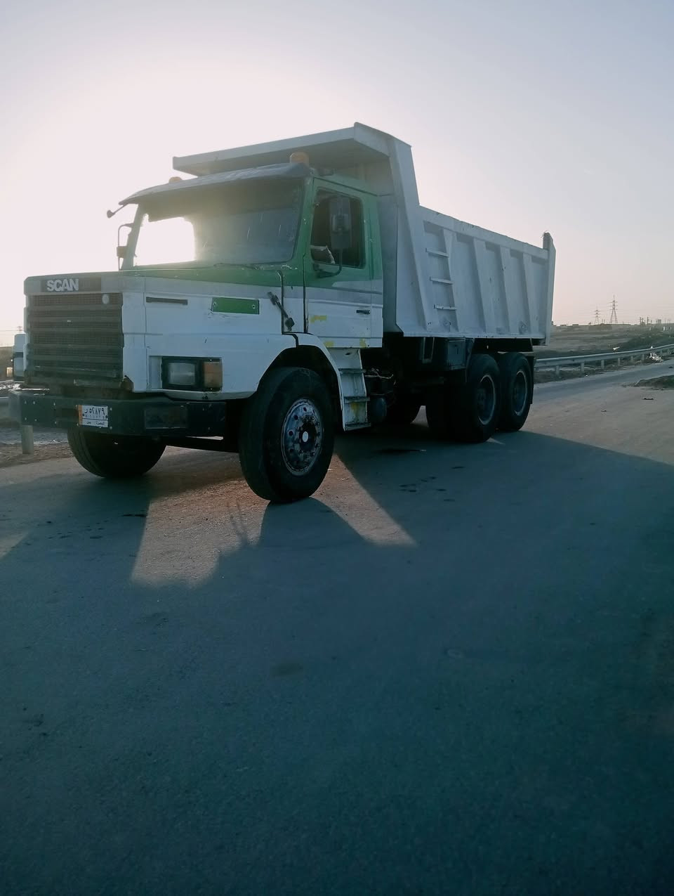 للبيع سكاني 112 مشروع وطني رقم بصره سنويه لل 27 راعيها يريد تحويل السياره جاهزه  مكينه عالسحق بوم ونوزل جديد تخم تاير 24 دشبول 13 فر السياره جاهزه للعمل مكان الناصريه مركز مدينة *********** سعر 140
