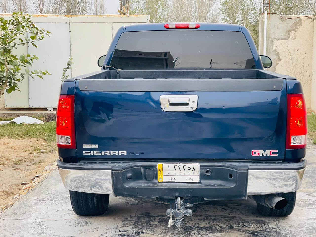 جمس سيرا  2011 قماره وربع
مصبوغه عام جماليه مكينه وكير جدد 
منظومه غاز  مكينه 5300--- V8
رقم بغداد بأسمي 
السعر 115 بيه مجال بسيط 
العنوان البصره القبله حي الجامعه 
 للاستفسار *********** البصرة, العراق
