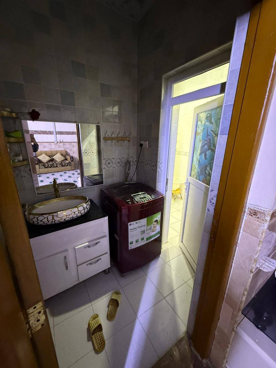 دار للبيع المساحه ٢٠٠متر طابو زراعي سند ٢٥طابقين 
الطابق الاول يحتوي على 👈غرفه نوم  وكلدور وصاله ومطبخ ومجمع صيحات 
الطابق الثاني يحتوي على 👈 ثلاث غرف نوم وكلدور ومجمع صيحات العنوان بابل منطقةزوير للاستفسار اكثر الاتصال على الرقم التالي ***********اومراجعة مكتب مرتضى التميمي للعقار 🏠🏠الواقع في شارع ٨٠مال كربلاء تقاطع شارع الحسينيه
