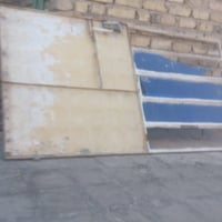 باب حديد • ثقيل • بلا جرجوبة