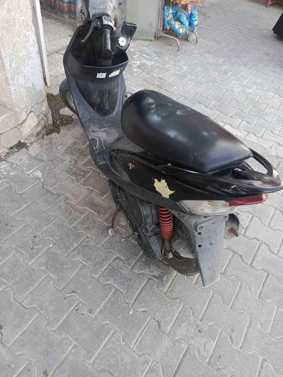ماكس عدله للبيع نقص بس باتري كله شغال السعر 400 وبيه مجال حك جيه *********** بي واتساب
