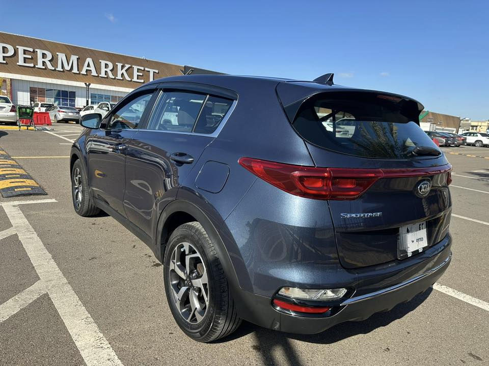 سبورتج موديل 2022 وارد امريكي بدون ضرر وبدون صبغ ماشية 24000 ميل .. رقم بغداد حادثهه سرقة السعر 17500 وبيهه مجال بعد المعاينة 
***********
