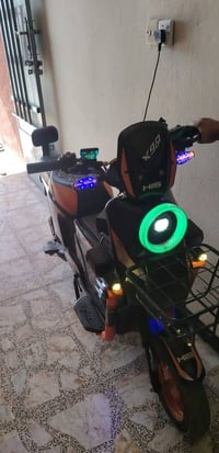 دراجه X900 ام الصندوك البنص دراجه كله شغاله وكامله شاشه اشاير هورن تثب...