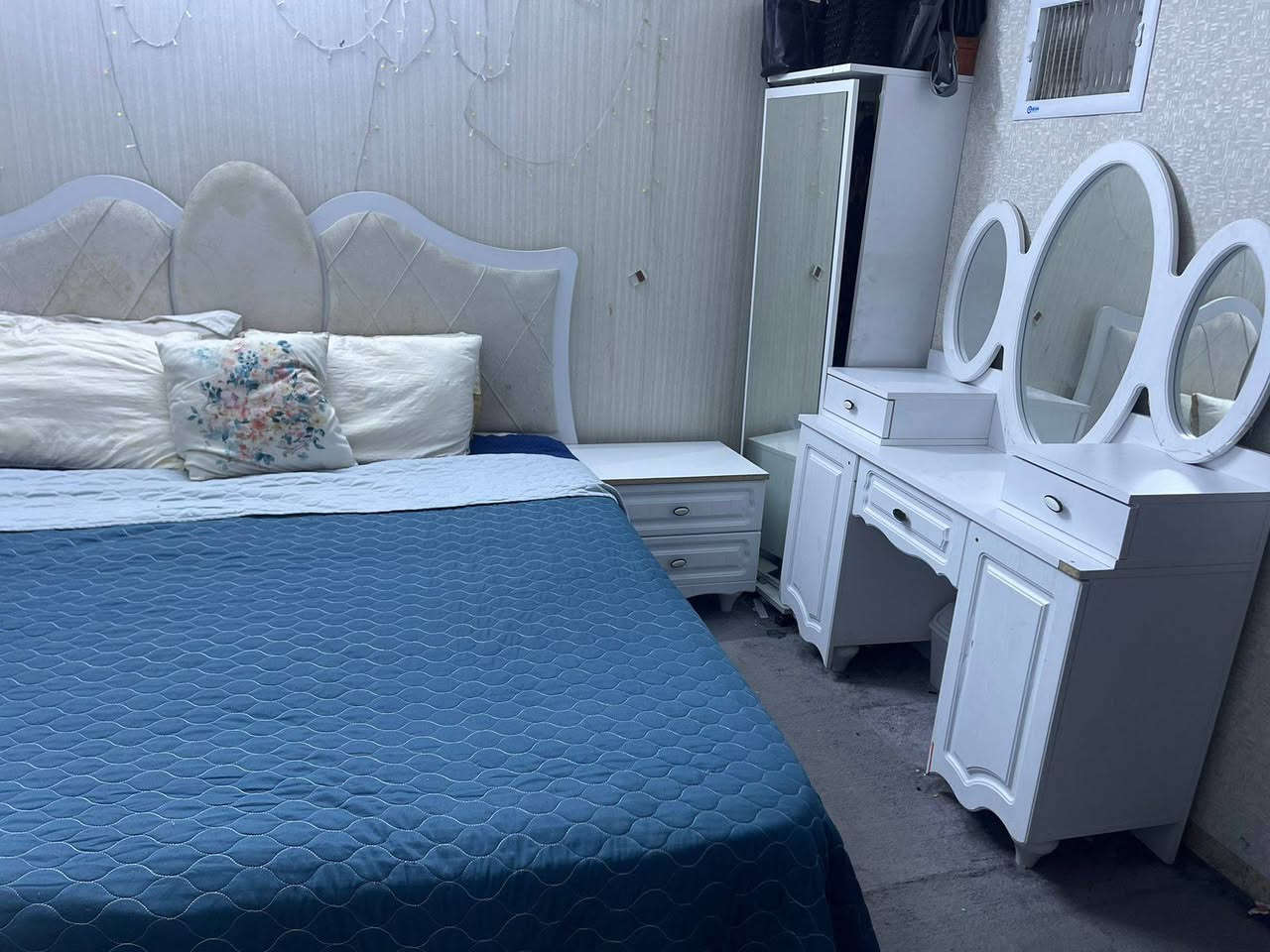 غراض للبيع غرفه نوم وكنتور 3قطع سبلت طنين مجمدة وغسالة 8 كيلو مبرادت وسنك مرمر *********** واتساب
