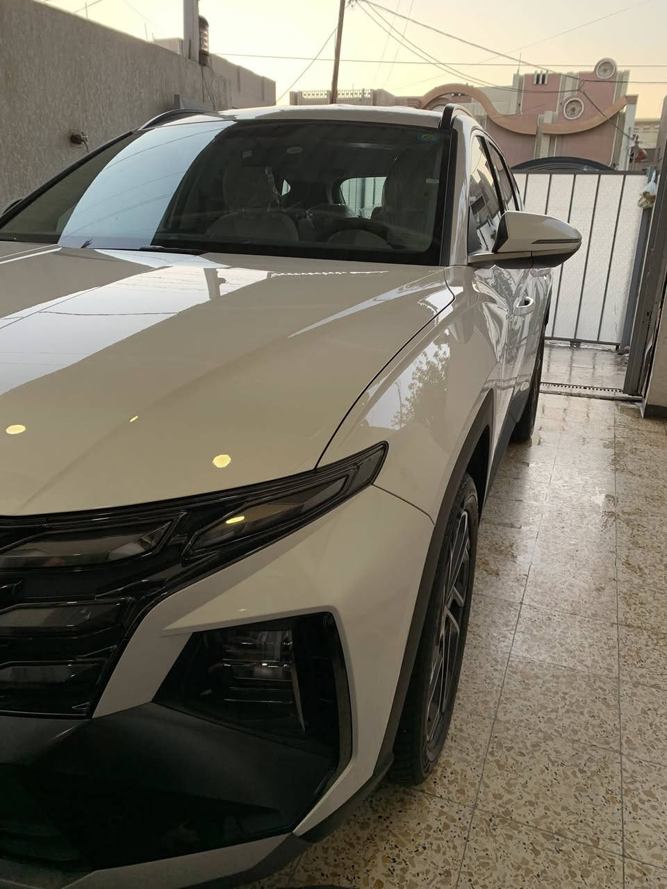 تحيه طيبه
توسان ٢٥ ضمان الاولى 
زيرو

رقم بغداد 

مقاعد تبريد + تدفئة

مقاعد الأمامية كهربائية 

ست حساسات امامية + سته حساسات

 خلفيه 

انارة داخلية لون ابيض

جنطه كهربائية 

السياره جديده جدا 

رقم بغداد

سعرها 231 وبي مجال

مكاني حلة او بغداد السيدية

***********
