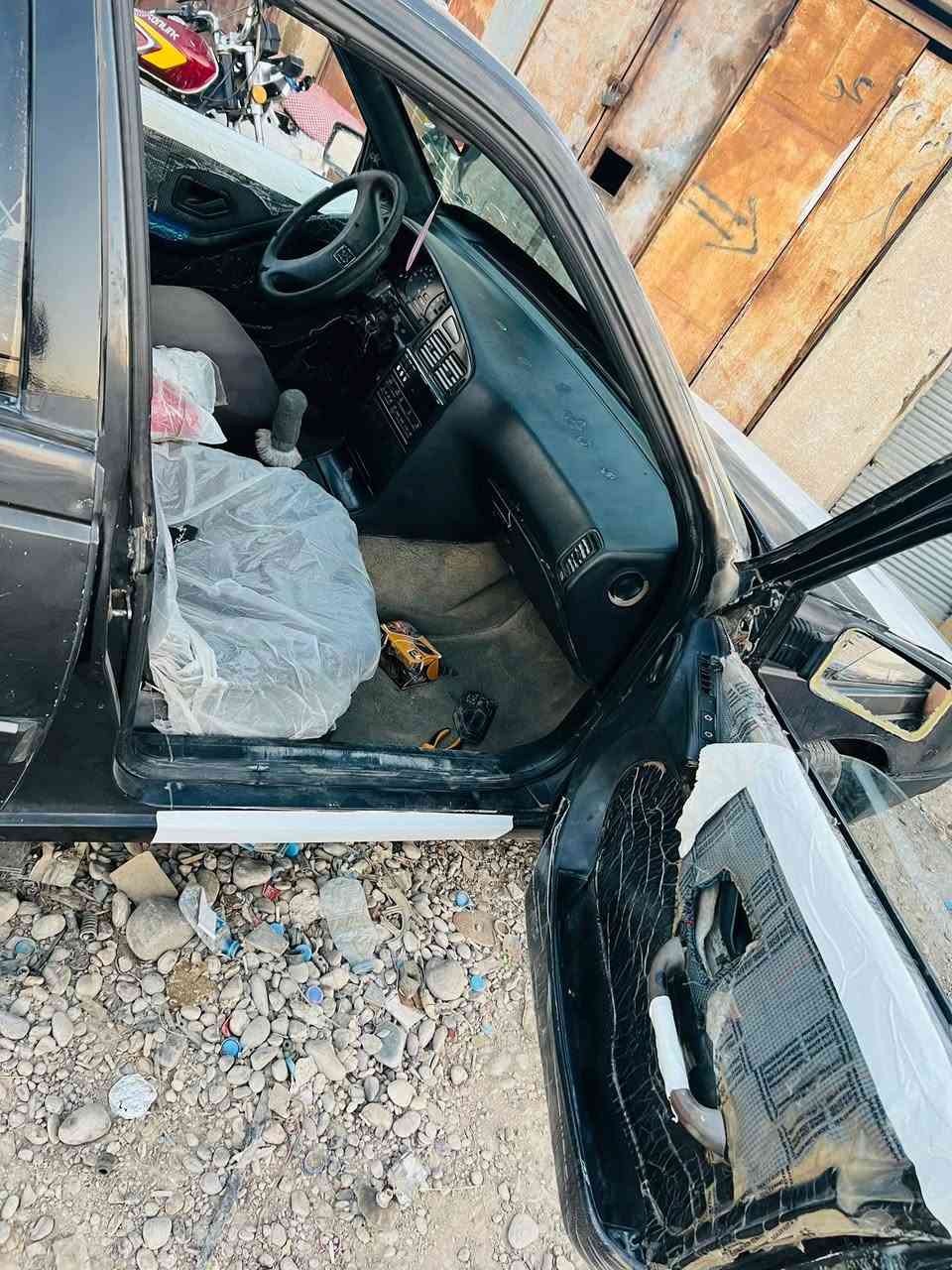 بيجو ستيشن موديل ٩٣بيها سنويه أبيع حبل كير ومحرك شرط دبلات صدر كله شرط السعر ٩اوراق وبيها مجال ***********
