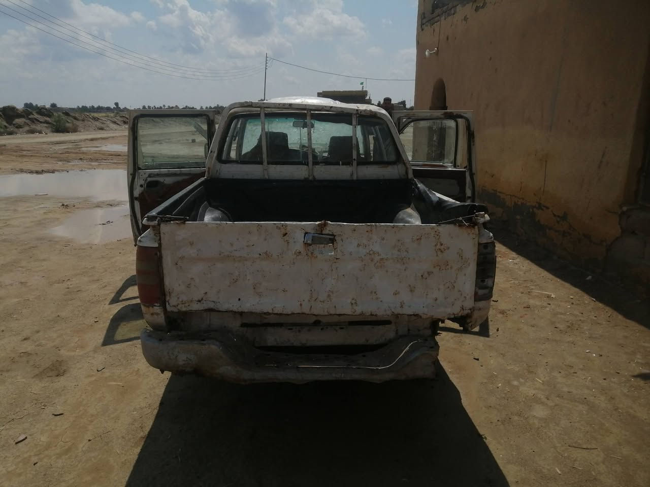 سلام عليكم سياره دير أدوات البيع سعر ١٠ وبيهة مجال رقم *********** مكانك ناصريه
