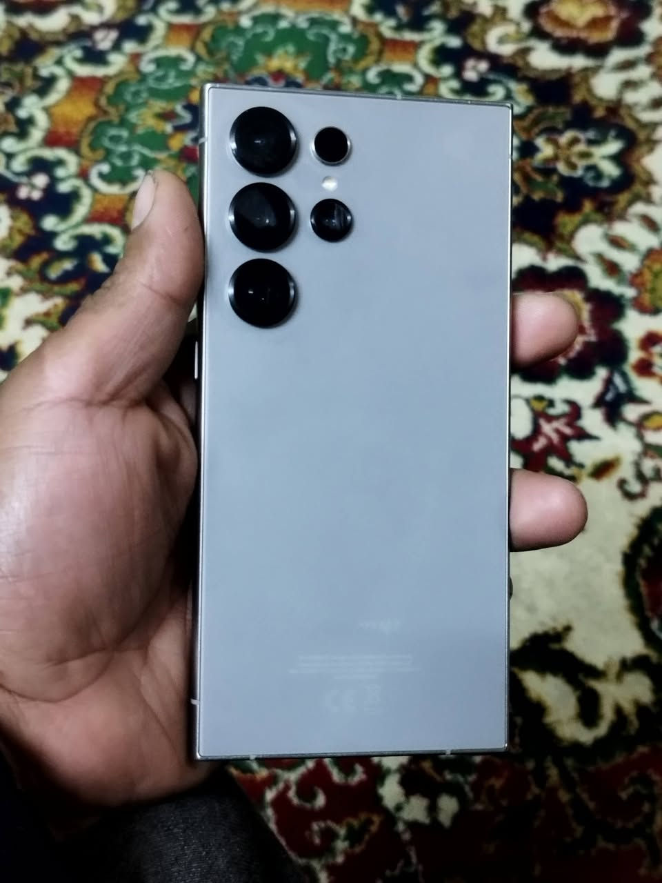 البيع Galaxy S24 Ultra ذاكره 256 عشوائيه 12 مكان بغداد منطقه الحسينيه السعر مالته 930 جهاز نظيف 100% وهذا رقم الهاتف ***********
