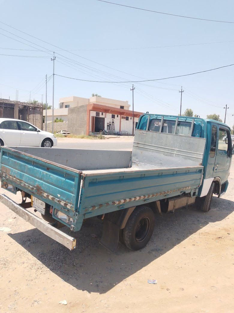 السلام عليكم للبيع كيا سامسونك موديل 98سياره بلديه مكينه 3000مجفته جديد
سعرها 37وبيهه مجال مكانهه صلاح الدين قضاء الضلوعيه ***********
