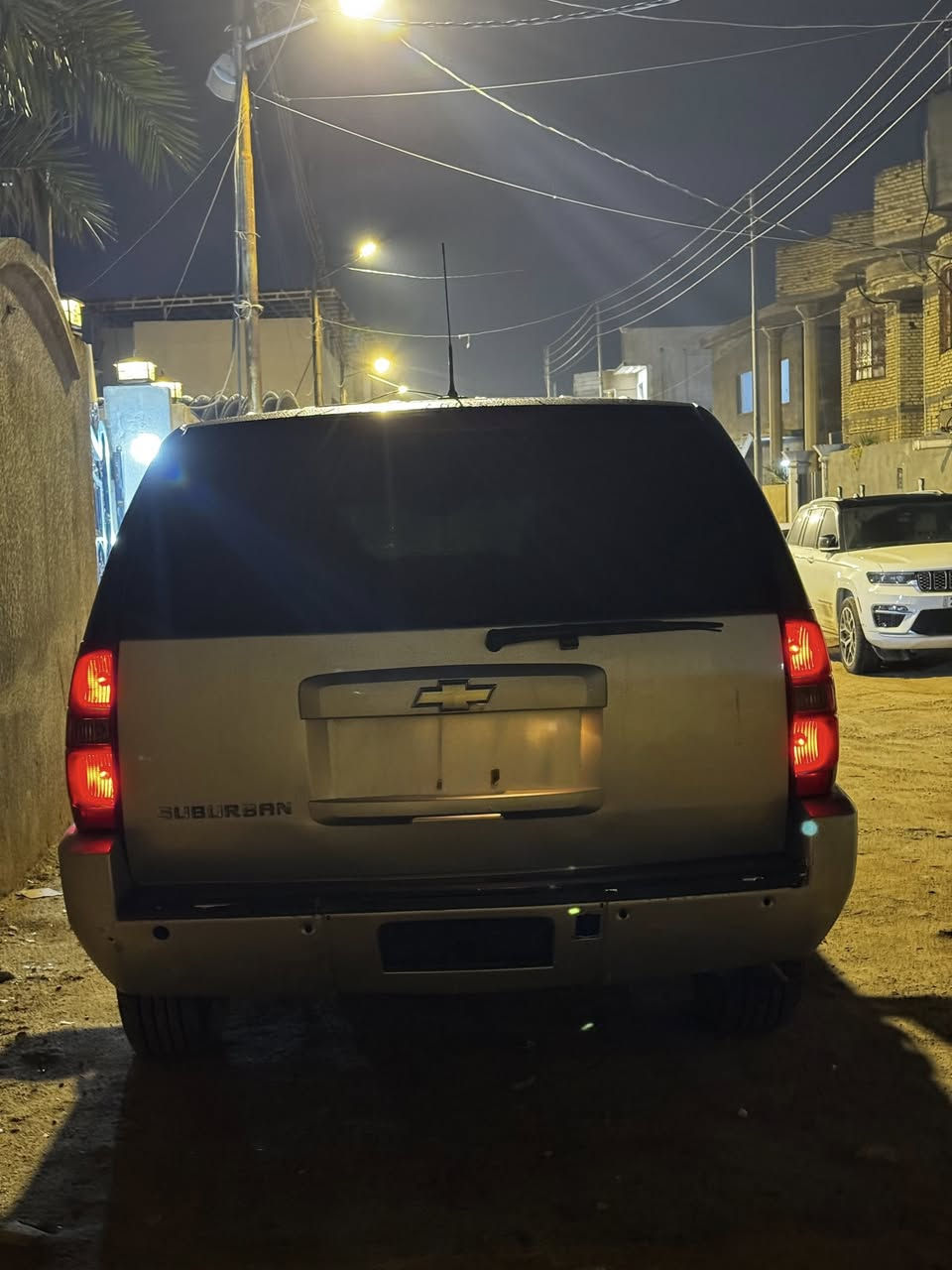 للبيع تاهو طويله 2007 وارد امريكي نقل جثه رقم كربلاء بيها معامله مال تحويل السياره حلوه ومرتبه تبريد ومحرك وكير بالكارتون تخم تاير جديد حداديه جديده مكان السياره البصره للاستفسار ***********
