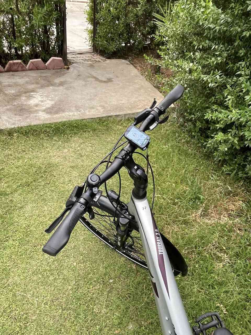 Tourray 3.0
28 L
المنيوم
3 + 8 Speed
Shimano 
germany
Mineral Oil
silver matt
Nex 
***********
مكان اربيل 📍
