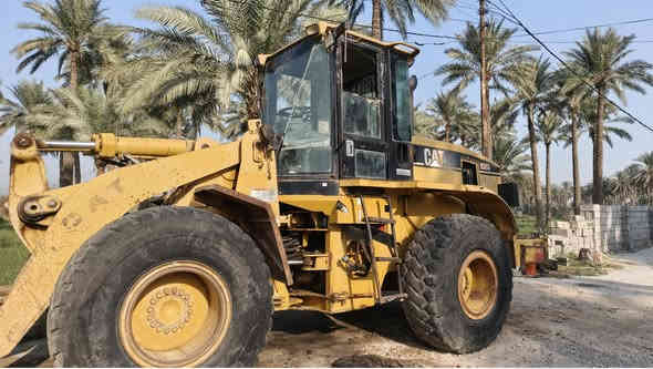 اسلام عليكم للبيع كتر موديل 2000ميكانيكي بلادي النضافة مثل ماموضح بل صورة الرقم باسمي تحويل ثاني يوم كير ومحرك واكسل مكفول المكينة جاهزة للعمر مكاني بغداد اليوسفية...... السعر 375وبيهة مجال 
الشراي يتصل... ***********
