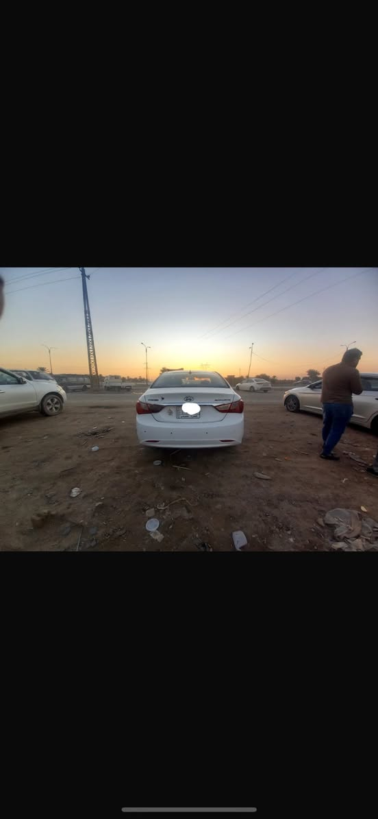 السلام عليكم سوناتا ٢٠١١ خليجي محرك دوش ٢٤٠٠ بيها جفيه على جهت العبري وشويه خياسات  صدر جديد محرك بدون تبخير رقم بصره مشروع وطني باسمي السعر ٦٨ ورقه وبيها مجال الاستفسار وتساب او اتصال فقط على *********** غير متواجد على الفيس او الماسنجر
