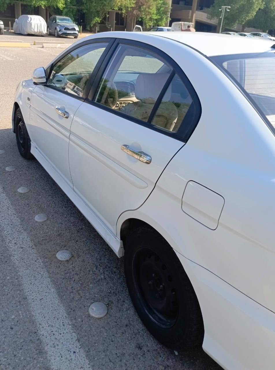 ‏السلام عليكم اكسنت 2011 خليجي للبيع شرط التحويل ماعليهة غرامات وسنوية لحد 2027 الملاحظات موجودة بالسونار المحرك 1600 بي تنقيص قليل بس نشط بدون مشاكل بدون صوت ناعم واستخدم دهن موريس من الوكيل الرئيسي تبريد شغال راديتر التدفئة ممربوطة شاشة كامرا خلفية باتري جديد وراديتر وواتربم وجوين وجميع القوايش ورولة جدد مكان السيارة بغداد الزعفرانية السعر 96 ورقة للاستفسار الاتصال بالرقم  ***********
