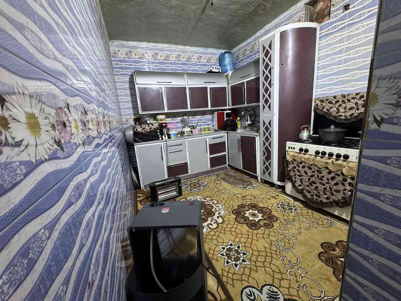 بيت زراعي بي وصل تطويب    مساحه 285م 
الدجين الاولى فرع الصبابه مقابل يونس ابو التحوير قرب تقاطع الوائلي 
موقع البيت على شارعين 
بناء طابوق وبلوك عكاده 
يحتوي على استقبال وصاله و3 غرف ومطبخ ومجمع صحيات عدد 2 وترك 
متوفر كافة الخدمات 
السعر 60 
واتساب *********** علاء بدر
