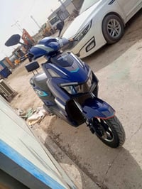 بسبب الوعود الكاذبه  السلام عليكم دراجه شحن للبيع كامله وجديده 6بطاريا...