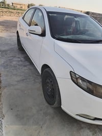 سيراتو للبيع موديل2013 السعر 88وبيهه مجال الاستفسار عل هاذ الرقم ٠٧٨٢١...