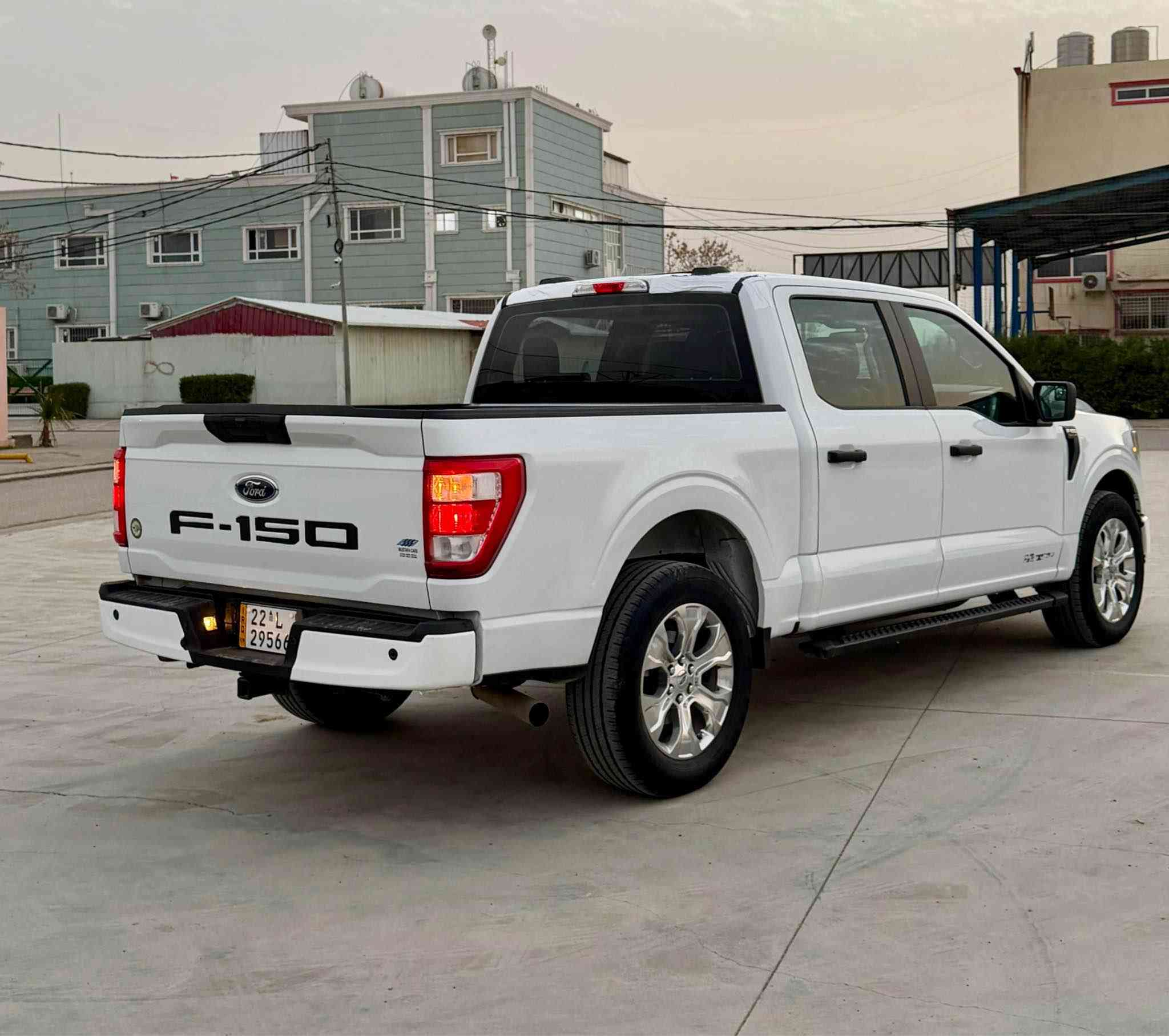 فورد F-150-Ford

موديل. 2023
ماشية. 59 ألف
محرك. V8. 5.3
تو ويل. 2*4
باب طويل بدي قصير المرغوب

جاملغ صبغ باب مبدل بلادي مكانين تعديل بارد 
بدون ارباك بدون دواخل. 

السعر. 265 ورقة 

صور الحادث رقم شاصي بالمنشور

رقم اربيل. فحص هزه سنويه كلشي جديد

***********
***********
***********

العنوان. اربيل. أربيل, العراق
