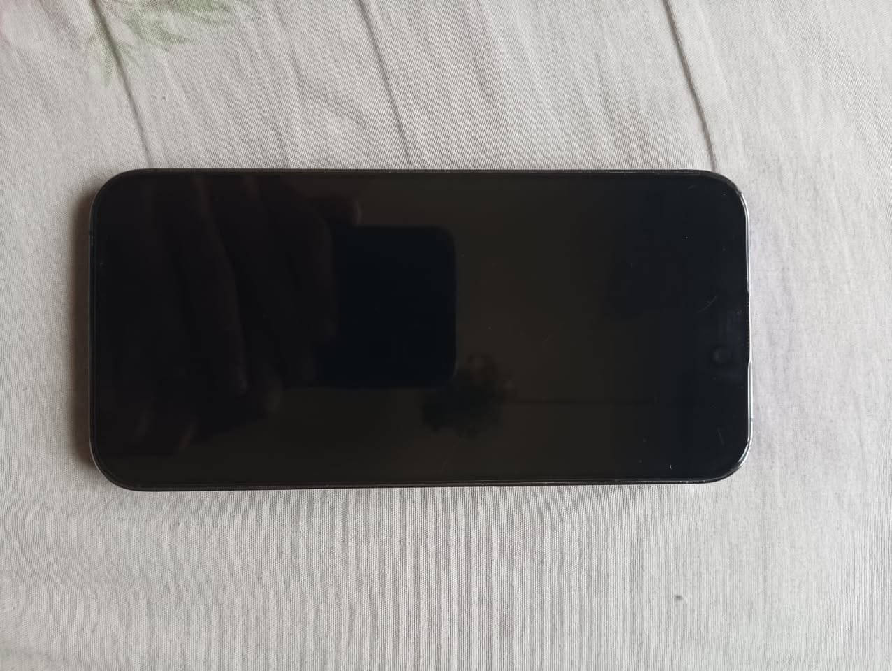 سلام عليكم ايفون 14 برو ماكس جهاز جديد وتر بروف  بطاريه
🔋95 ع فحص جهاز جديد زلغ 
مابي السعر 900 رقمي
*********** واتساب فقط
