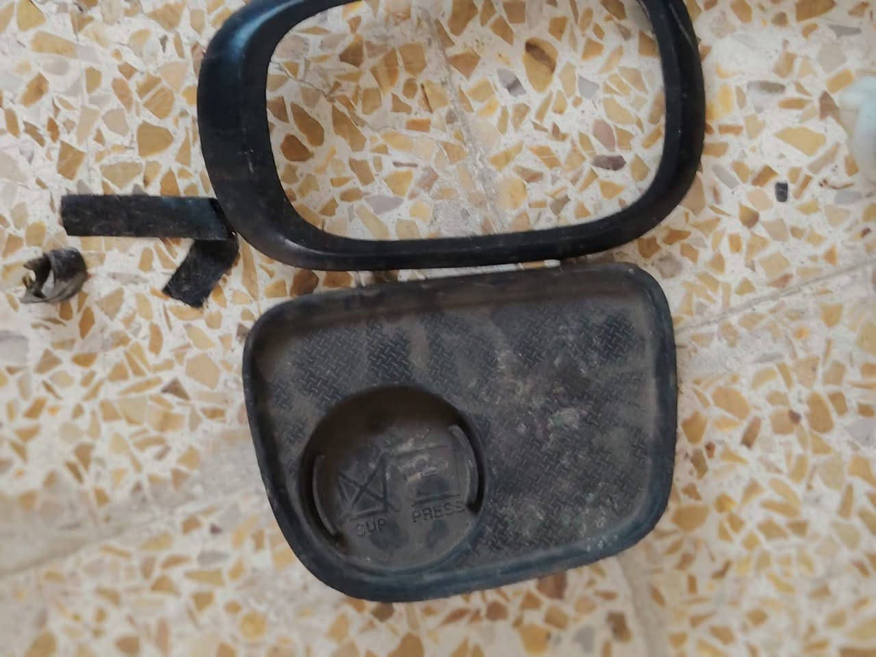 السلام عليكم ورحمة الله وبركاتة
غراض اكسن دبدوب 
مكلف بل نشر  🥰
رقم صاحبهن ‏‪***********‬‏
