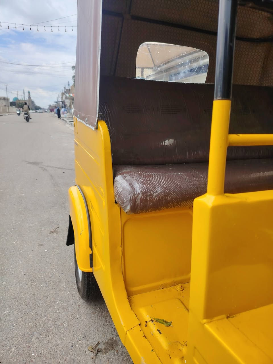 تكتك 2018للبيع معمره دوس ومصبوغه جماليه بدون ضربه باسمي تحويل ثاني يوم السعر ٥٩٠٠ وبيهه مجال بسيط مكاني الشعب ***********
