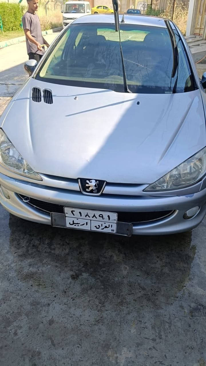 للبيع بيجو ٢٠٠٩هزه جديده سنوية ماساقطه مكينه كير شرط تبريد ثلج كهربائيات كلها شغاله طخم تاير شرط تحويل رقم تلفون  ضرر جاملغ يمين مبدل وشبربل بوند بدون دواخل بيها تلقيطات بسيطه ***********
***********
49

