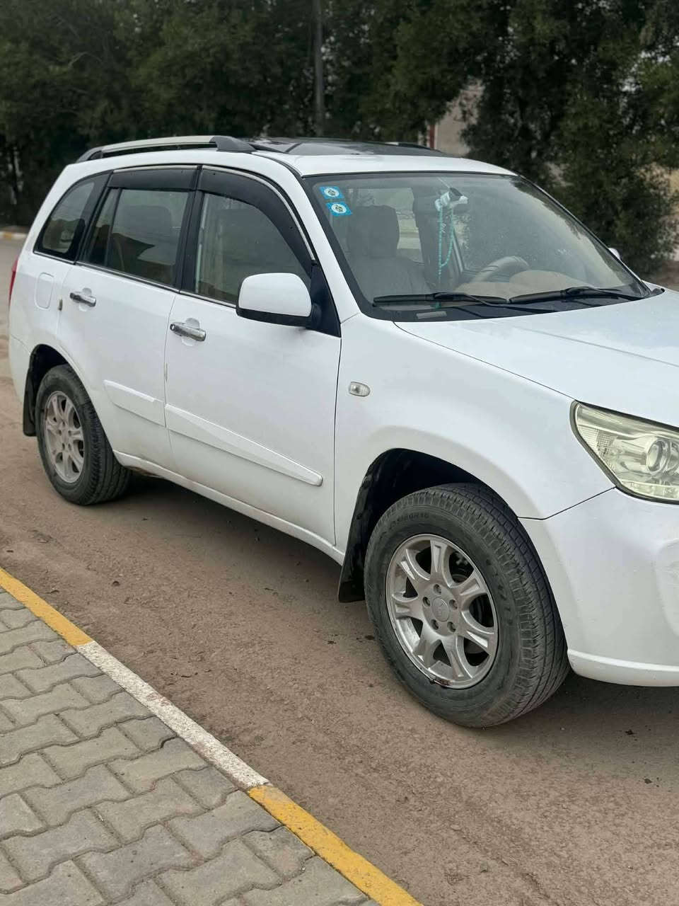 السلام عليكم تيكو 2015 كير ميكانيك مكينه كير خير من الله بيهه منضومة غاز السياره نضيفه جدا مكفوله عدا خياس ملكط فتحه سقف شغاله شاشه اندرويد كهربائيات شغاله ماتصرف عليه ربع رقم واسط الجديد الإنكليزي هزه جديده السعر 75 وبيه مجال قليل  مكان واسط كوت مركز المدينه للاستفسار على الرقم ***********
