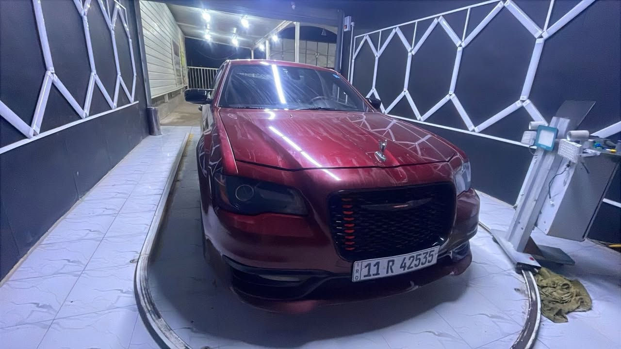 اوباما C300موديل 14 اصل السياره نضيفه بيها جاملغ الخلفي فقط الباقي كفاله كير مكينه حداديه تبريد كله كفاله شرط مكينه 3،6 شغل واطلع منضومة تبريد جديده رقم بغداد دولي ب اسمي شوكت متريد مداور  والسونار موجود بلصور 
***********
***********
مكانها القادسيه ناحية الصلاحيه ومرات متواجد بكربلاء
