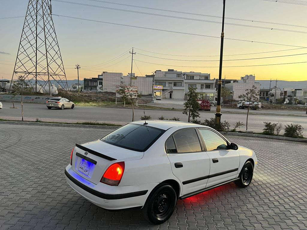 بەناوی خوای گەورە 
هۆندا ئەلەنترا   2002 بۆ فرۆشتن فول عادی بەس تەبریت و پاوەرە سەیارەیەکی زۆر تووند
 و تۆرە ماڵی دۆستە لەکۆیەم *********** أربيل, العراق
