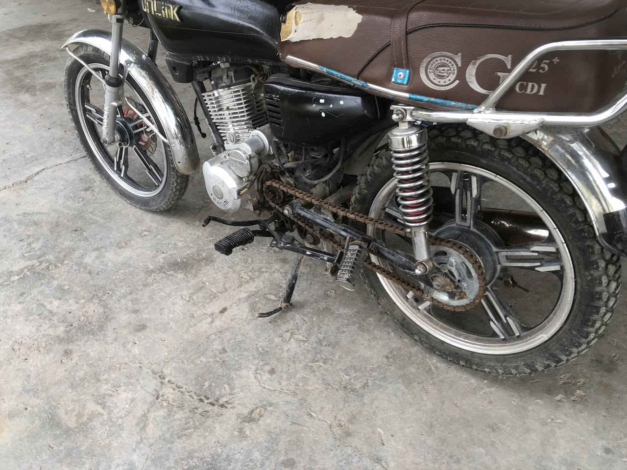 سلام عليكم شباب ايراني سونلك خمسه كير موديل ٢٣ دراجه كامله كهربائيات شغاله سلف شغال هندر واحد تشتغل عوزها بس باتري ونفخ تايرات لان تاركها اوراق مابيها كلك اكفلك سرقه محرك نضيف مكينه خرسه عارضها ب٤٠٠وبيها مجال للشراي مكاني شرطه رابعه بياع رقمي بس واتس ***********
